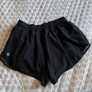 Lululemon Hotty Hot Low Rise Shorts